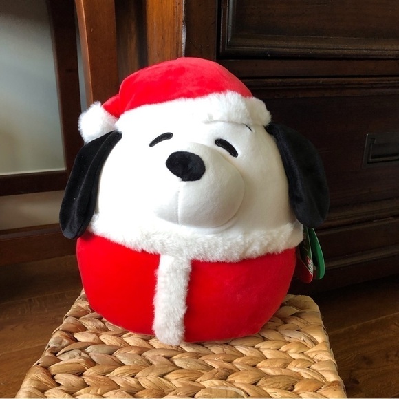 Squishmallows: Peanuts: Snoopy as Santa Claus - Picture 1 of 7